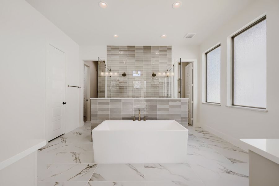 1317 Naples - Primary Bathroom