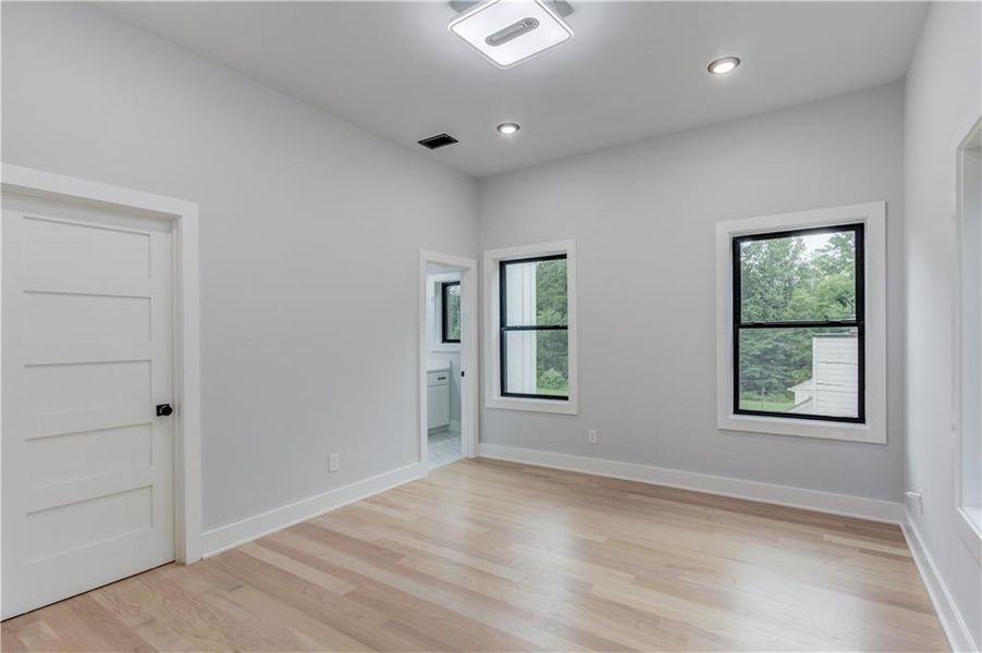 Spacious, unfurnished interior of a new home in , Atlanta (Image 53). Spacious, unfurnished interior of a new home in , Atlanta (Image 53).