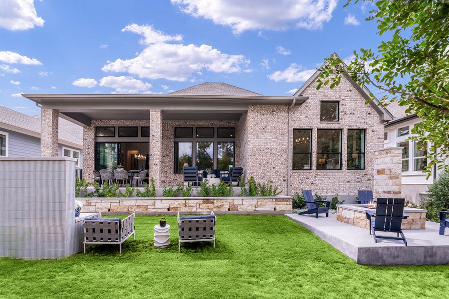Representative exterior details of a home built from the The Brackenbury by David Weekley Homes in Kissing Tree – Summit Series, San Marcos (Image 3).