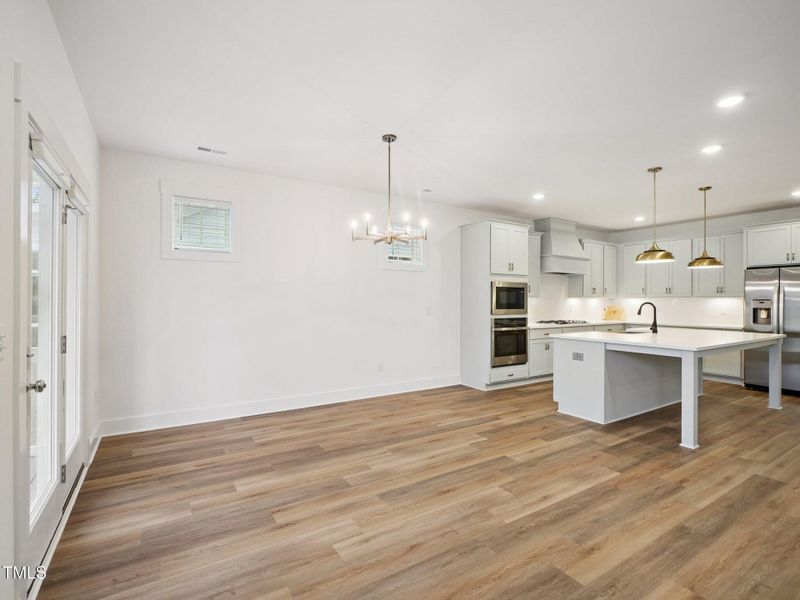 24-web-or-mls-Big Bradley Dr-L1209-022