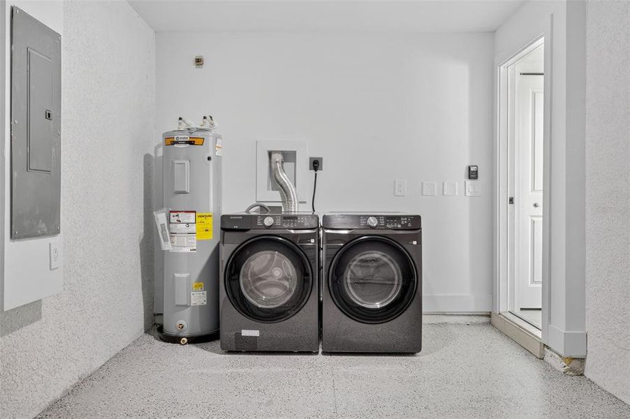 Close-up of interior finishes inside a home in , Lehigh Acres (Image 7). Close-up of interior finishes inside a home in , Lehigh Acres (Image 7).