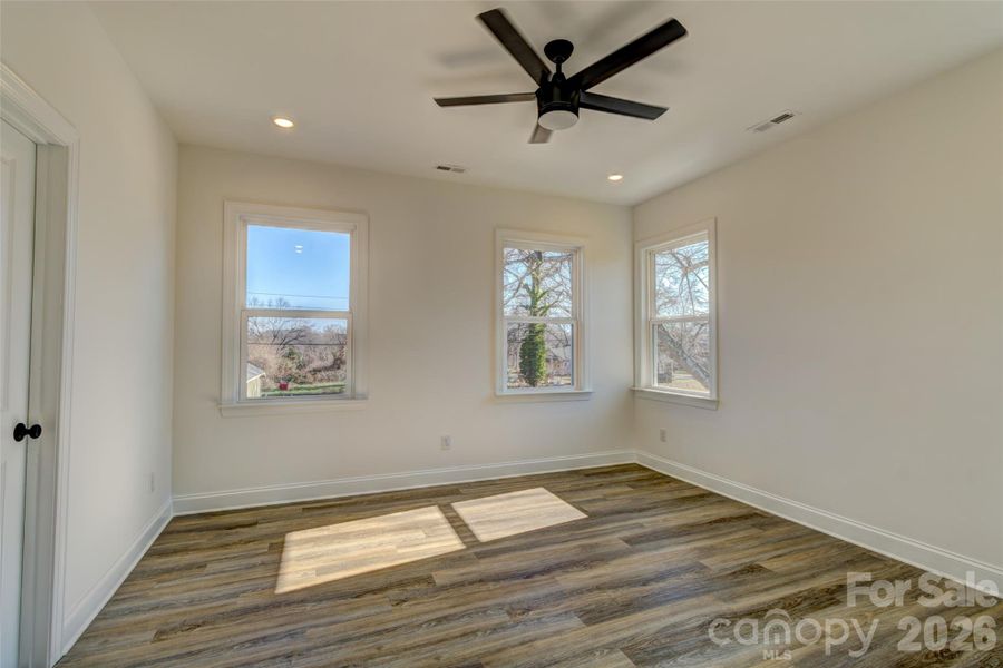Spacious, unfurnished interior of a new home in , Shelby (Image 13).