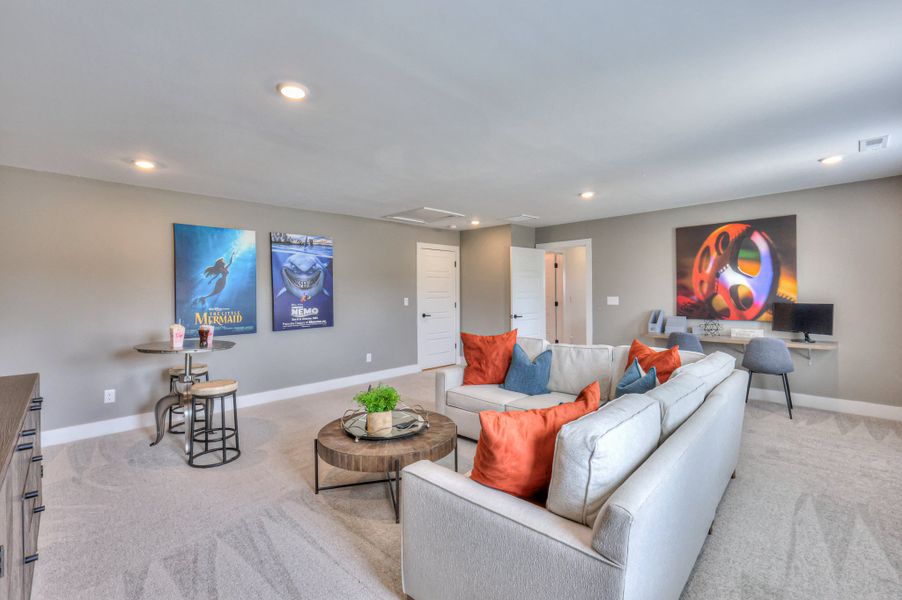 *Furnished model home example. Selections & finishes may vary. *Furnished model home example. Selections & finishes may vary.