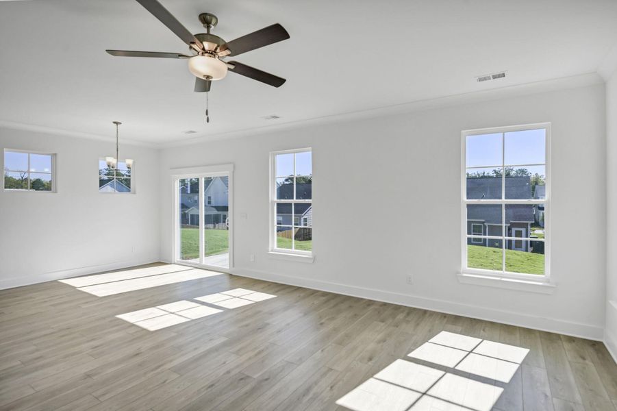 Spacious, unfurnished interior of a new home in Ashton Lakes, Lexington (Image 20).