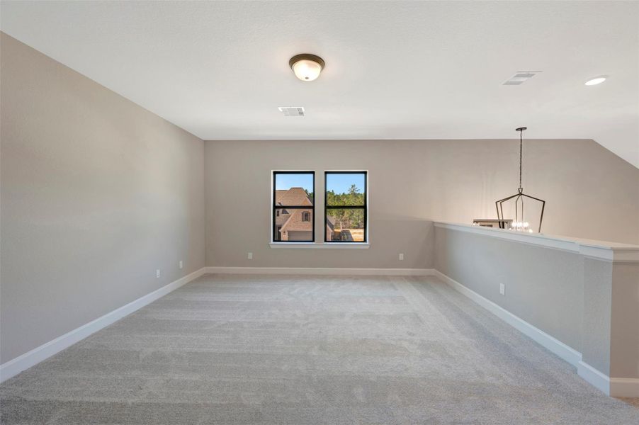 Spacious, unfurnished interior of a new home in Kresston, Magnolia (Image 34).