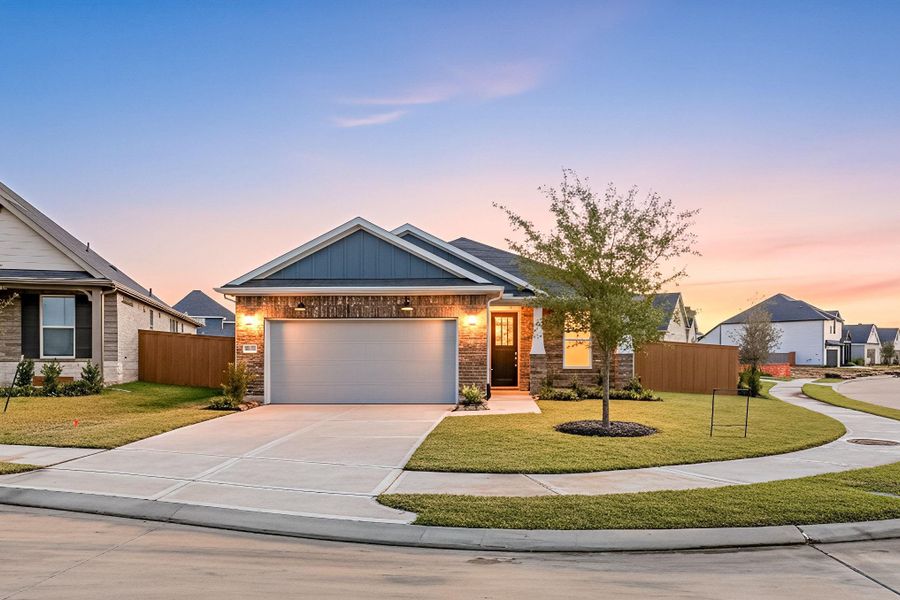 Welcome Home to 27311 Key Cove Court located in Sunterra and zoned to Katy ISD. Welcome Home to 27311 Key Cove Court located in Sunterra and zoned to Katy ISD.