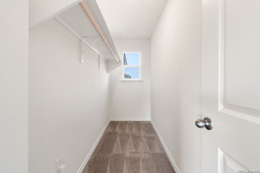 Spacious, unfurnished interior of a new home in Spanish Trails Villas, San Antonio (Image 27).