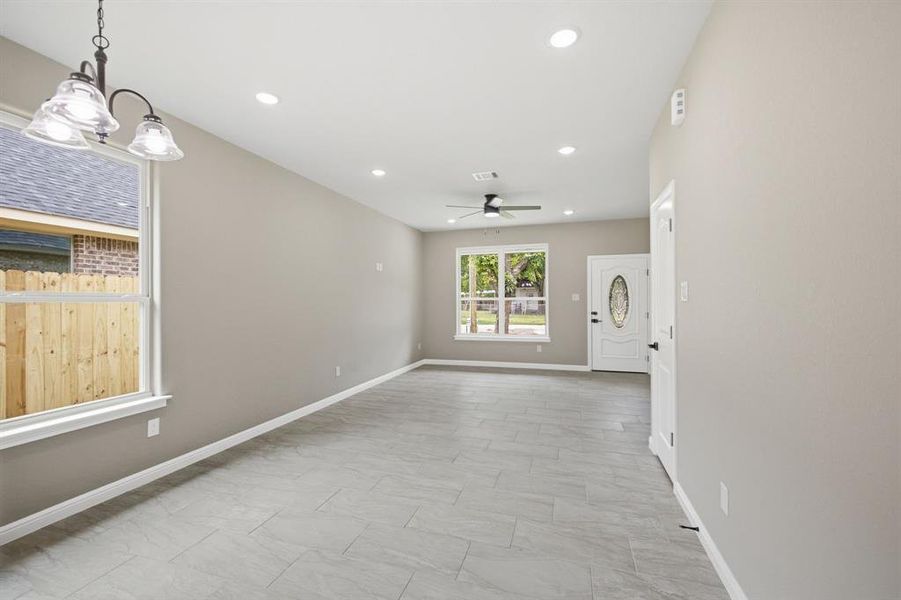 Spacious, unfurnished interior of a new home in , Cleburne (Image 13). Spacious, unfurnished interior of a new home in , Cleburne (Image 13).