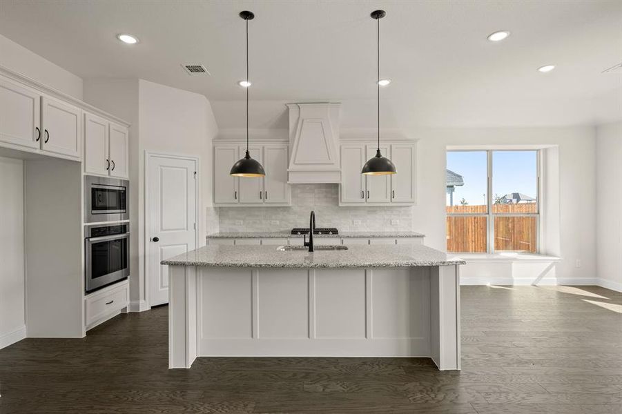 224 Pine Leaf- Kitchen-2 224 Pine Leaf- Kitchen-2