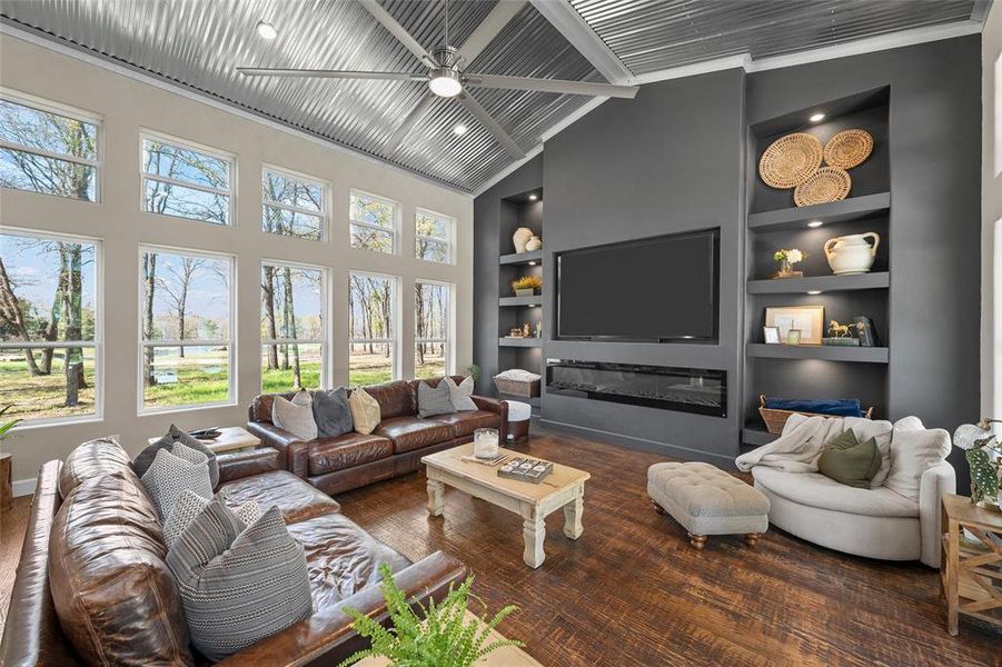 Community amenities in , Groesbeck (Image 26).