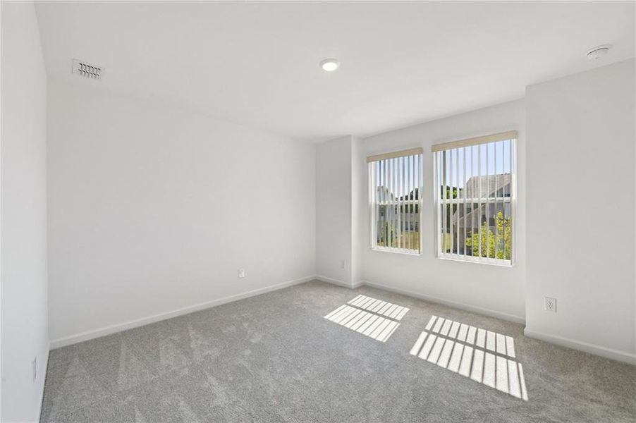 Spacious, unfurnished interior of a new home in Windance Lake, Loganville (Image 22).
