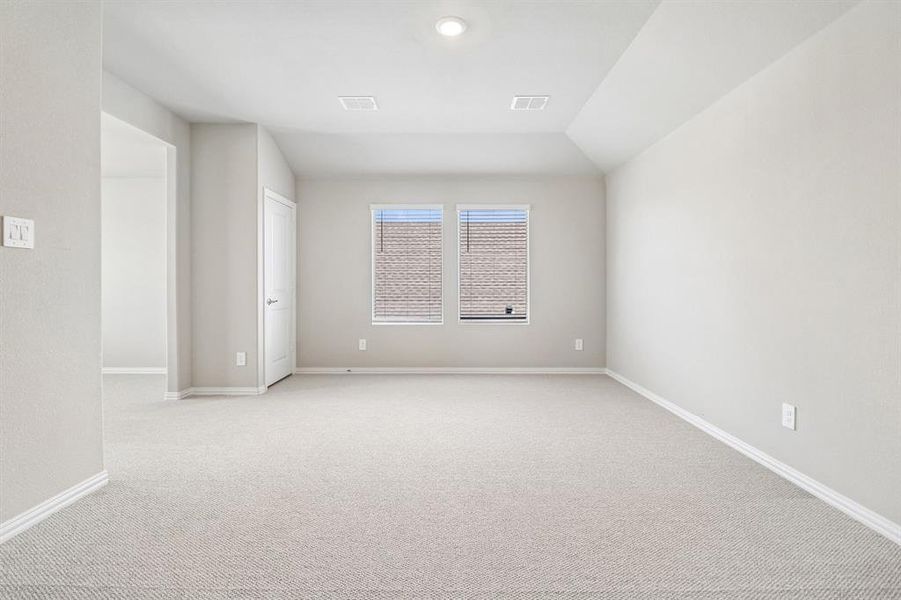 Spacious, unfurnished interior of a new home in Eastridge - Signature Series, Princeton (Image 23). Spacious, unfurnished interior of a new home in Eastridge - Signature Series, Princeton (Image 23).