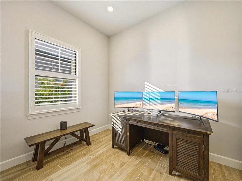 Furnished interior view inside a new home in Talon Preserve on Palmer Ranch, Nokomis (Image 10).