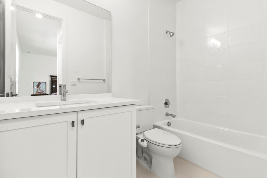 Furnished interior view inside a new home in , Boca Raton (Image 53). Furnished interior view inside a new home in , Boca Raton (Image 53).