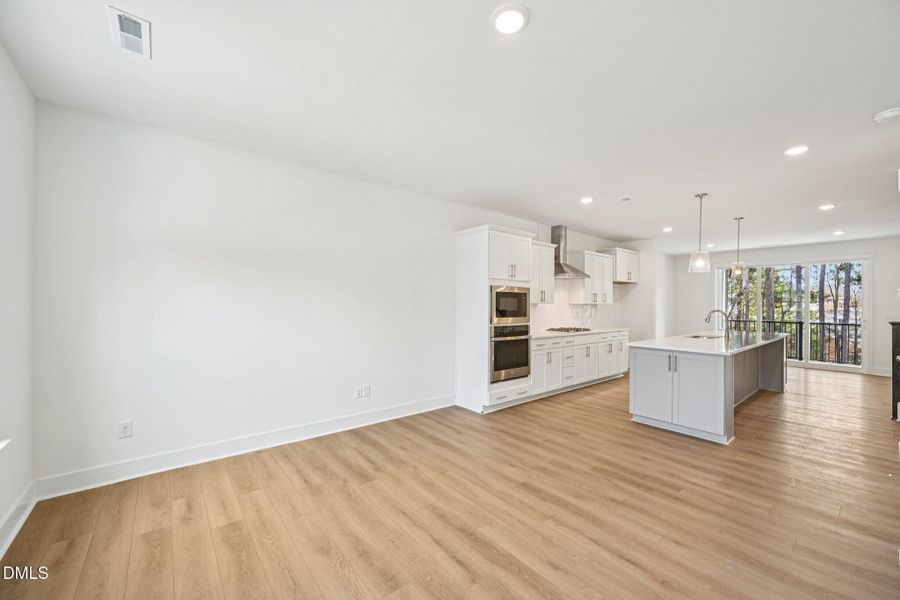 14-web-or-mls-Bayflower Wy-S3101-014