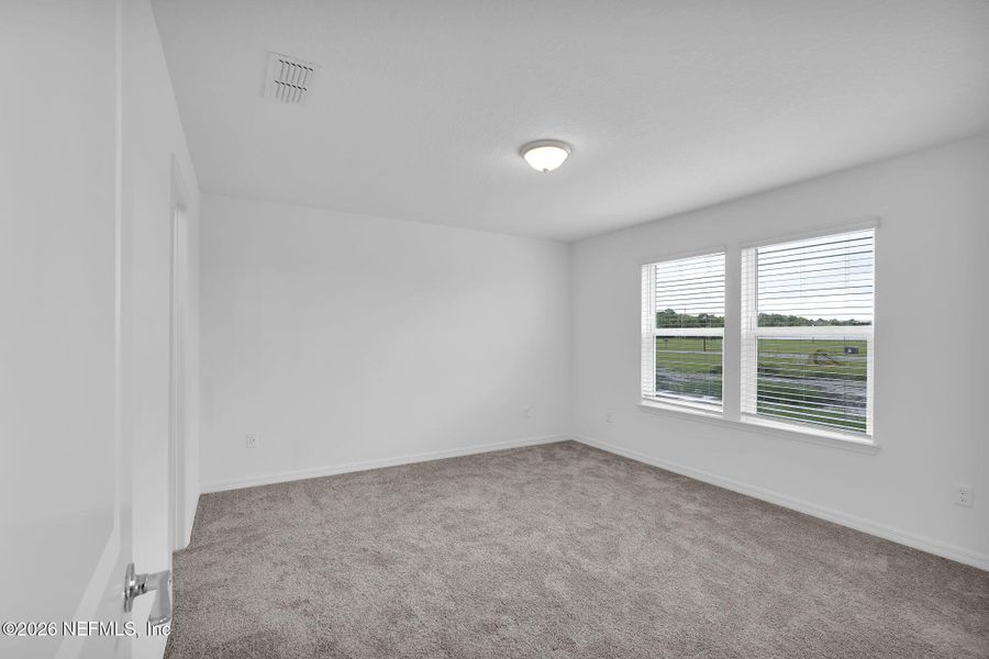 Spacious, unfurnished interior of a new home in Wells Landing, Jacksonville (Image 19).