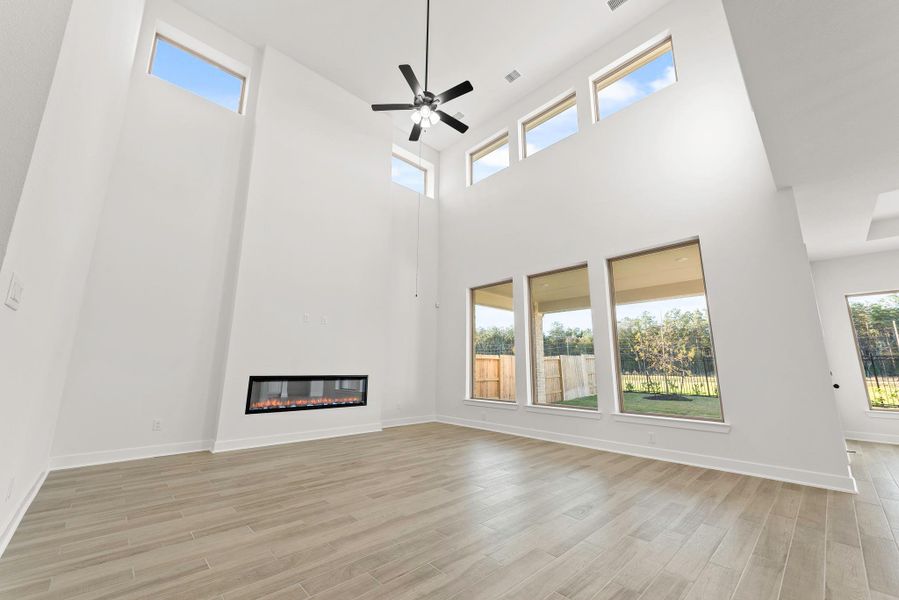 Representative image. Features, specifications, selections and colors may vary.