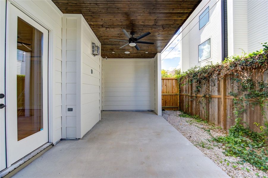 Exterior details and patio area of a home in , Houston (Image 28).