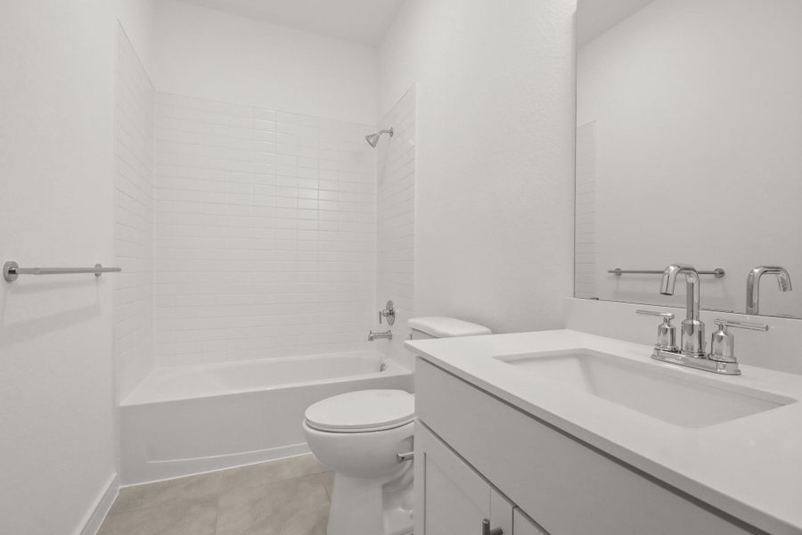 Hall bath (*Photo not of actual home and used for illustration purposes only.)