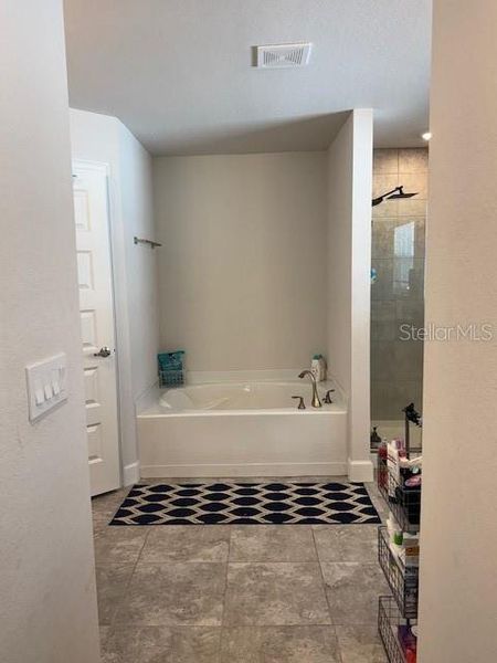 Image 32 of a home in Knights Landing.