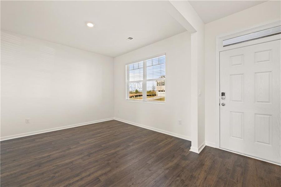 Spacious, unfurnished interior of a new home in Twin Lakes, Hoschton (Image 35).