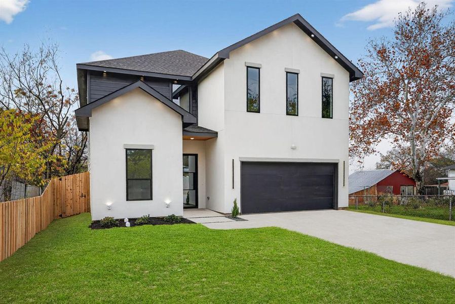 Front exterior of a new home in , Dallas, TX, highlighting curb appeal (Image 1). Front exterior of a new home in , Dallas, TX, highlighting curb appeal (Image 1).
