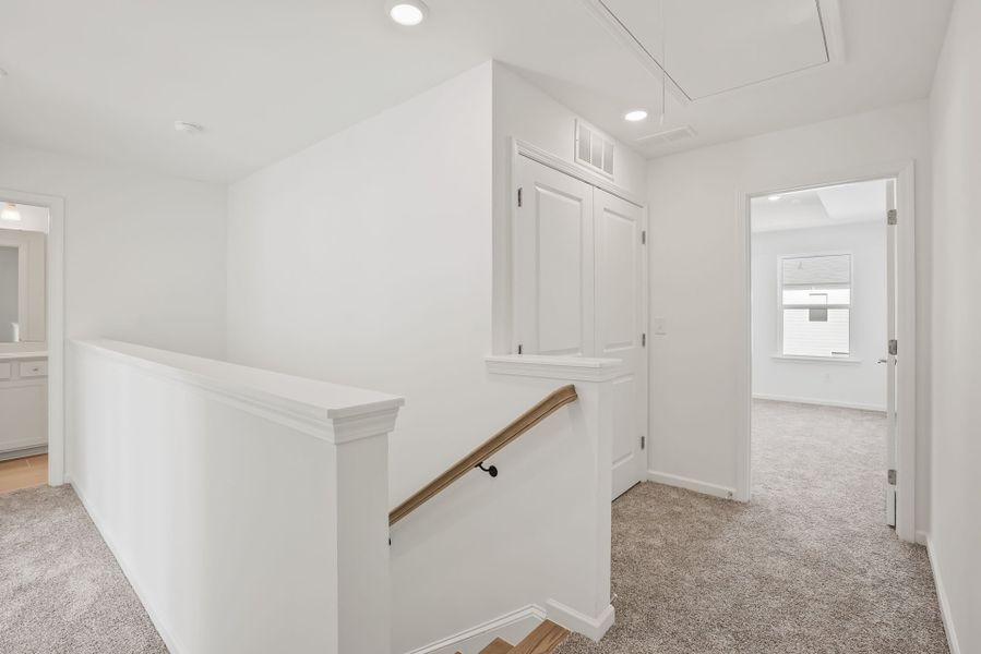 Spacious, unfurnished interior of a new home in Galloway Towns, Charlotte (Image 31).