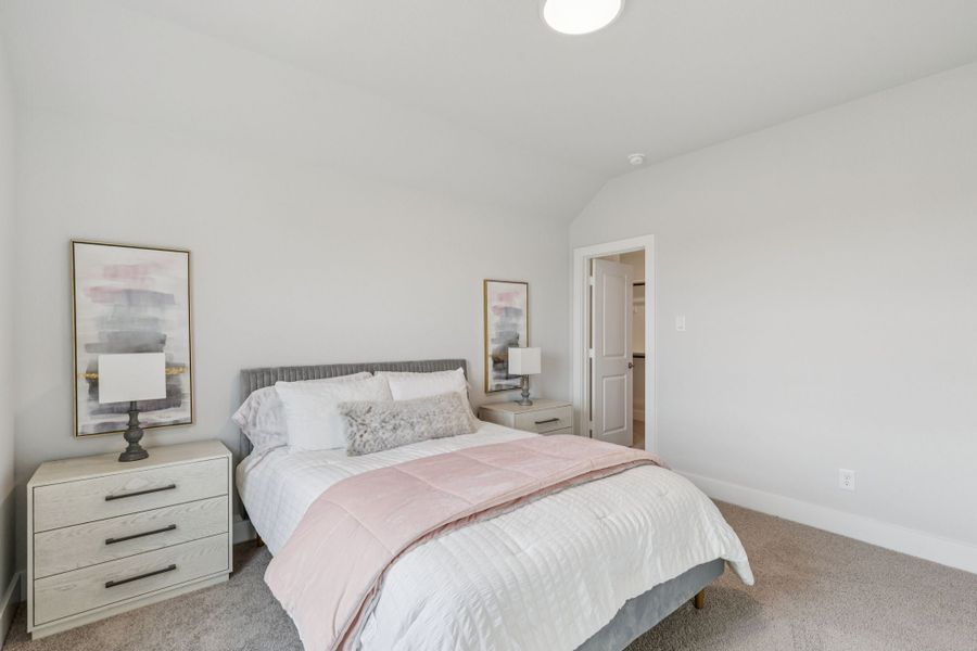 Representative furnished interior of a home built from the Emerson by Centre Living Homes in Lakeway Estates, Waxahachie (Image 40).