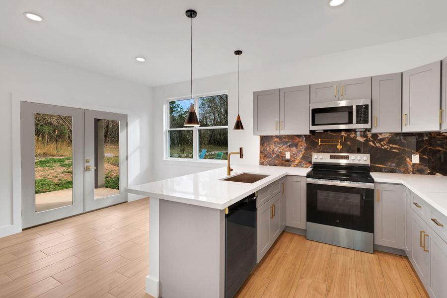 This room has great natural light. The windows allow ample sunlight to flood the space, creating a bright and inviting atmosphere.