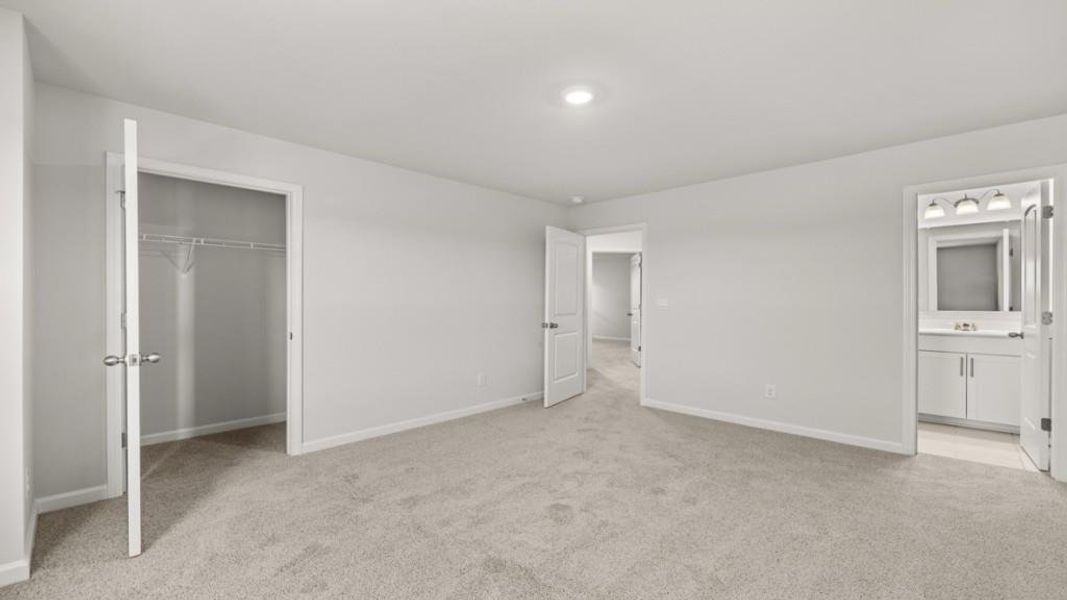 Spacious, unfurnished interior of a new home in Hamptons at Riverwood East, Dallas (Image 21).