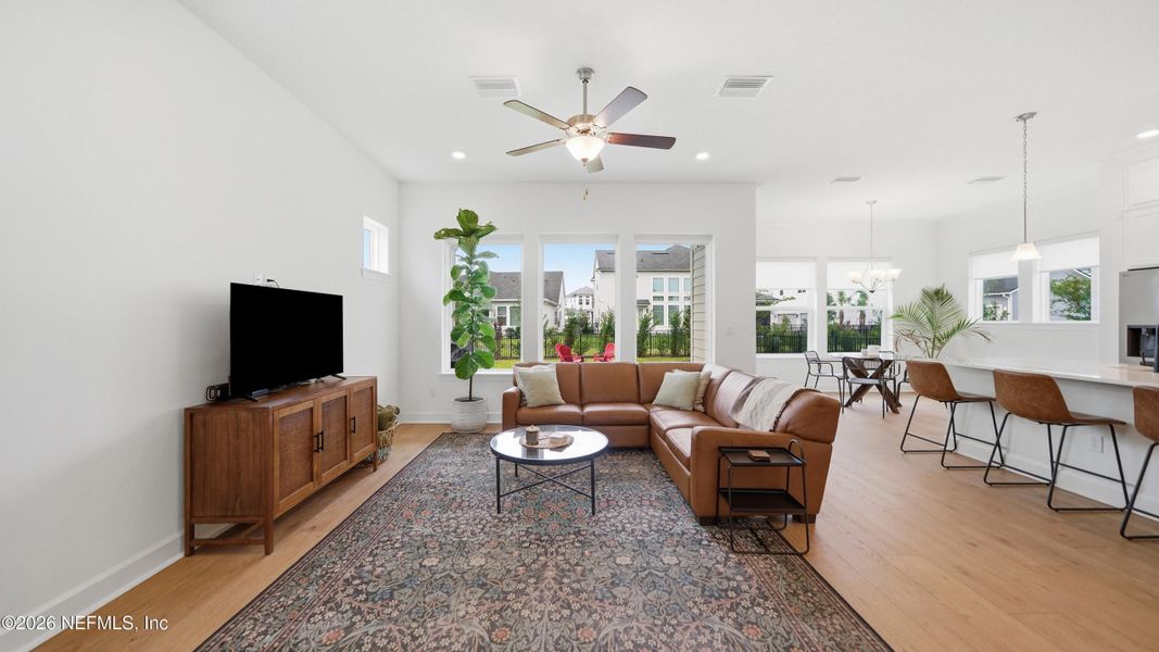 Furnished interior view inside a new home in Seven Pines 40' Front Entry, Jacksonville (Image 11).