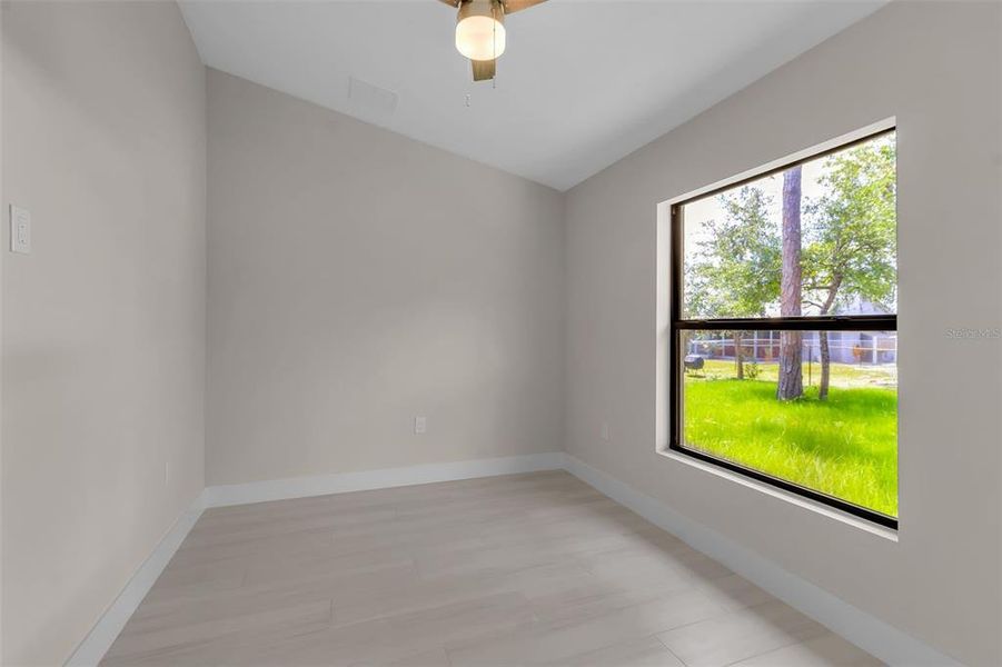 Spacious, unfurnished interior of a new home in , Punta Gorda (Image 17).