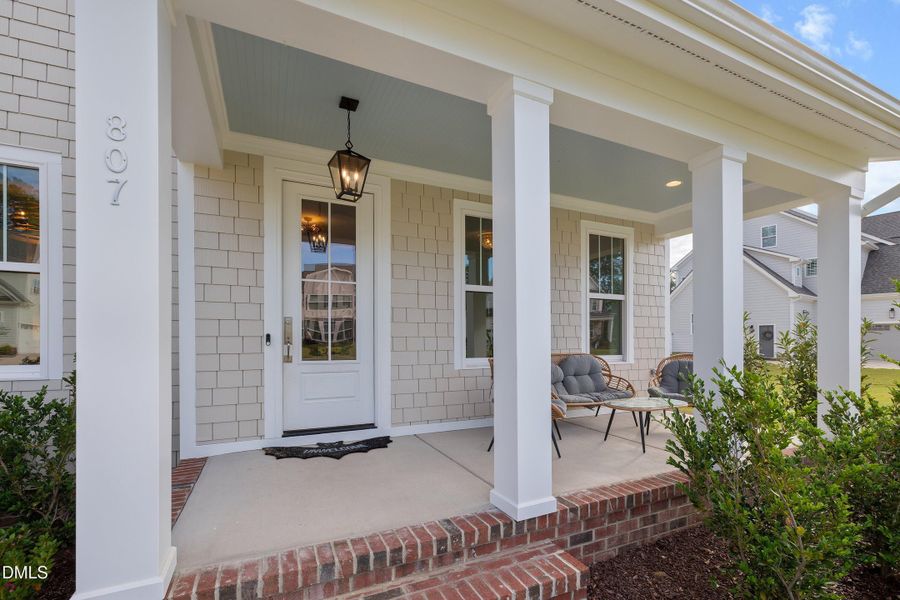 06-807 Crimson_7435 06-807 Crimson_7435