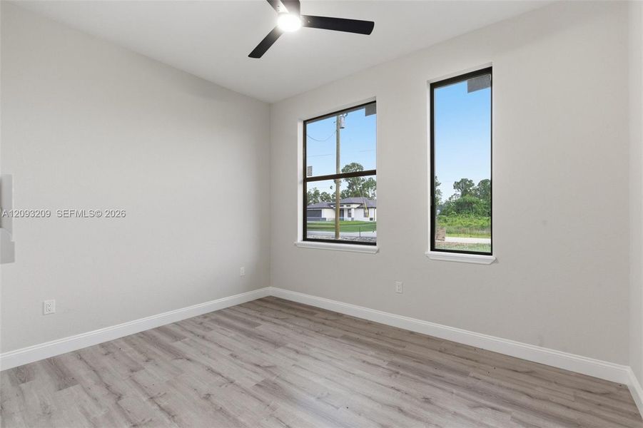 Spacious, unfurnished interior of a new home in , Lehigh Acres (Image 21).
