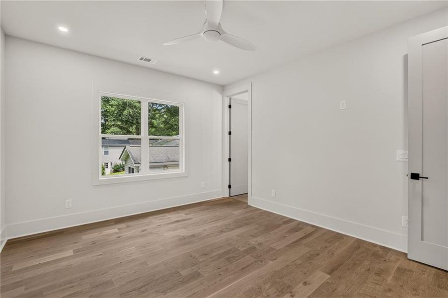 Spacious, unfurnished interior of a new home in , Atlanta (Image 49).