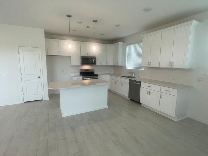 Furnished interior view inside a new home in Ellerden, Tomball (Image 10). Furnished interior view inside a new home in Ellerden, Tomball (Image 10).