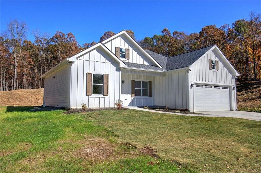 Front exterior of a new home in , Cartersville, GA, highlighting curb appeal (Image 2). Front exterior of a new home in , Cartersville, GA, highlighting curb appeal (Image 2).
