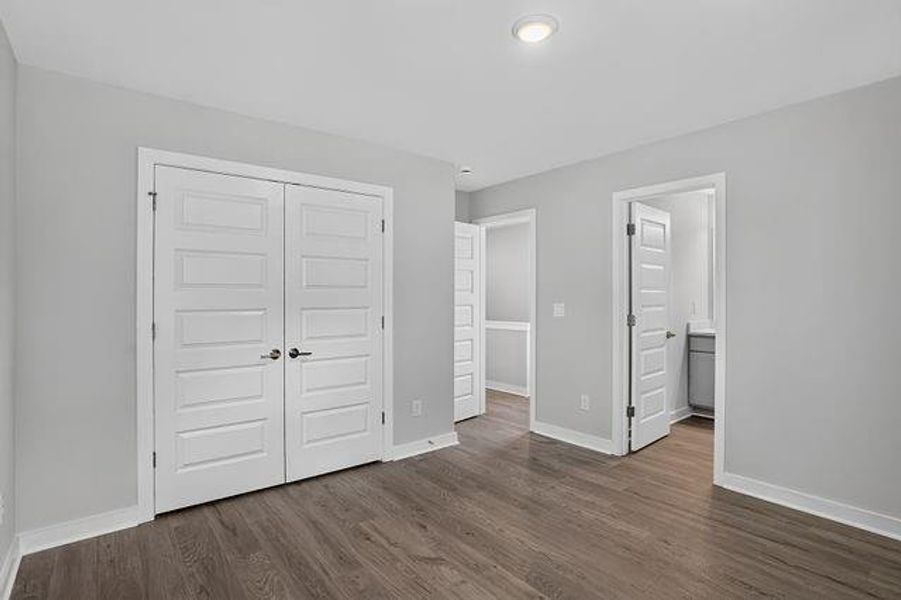 Spacious, unfurnished interior of a new home in , Fayetteville (Image 8).
