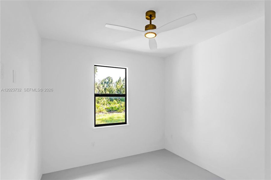 Spacious, unfurnished interior of a new home in , Lehigh Acres (Image 44).