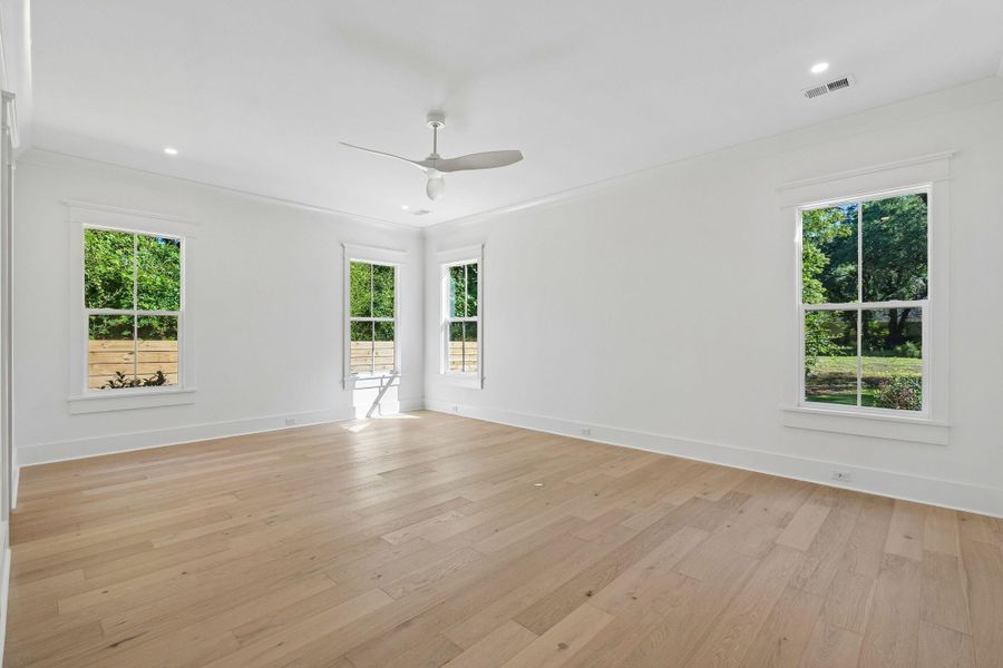 Spacious, unfurnished interior of a new home in , Mount Pleasant (Image 48).