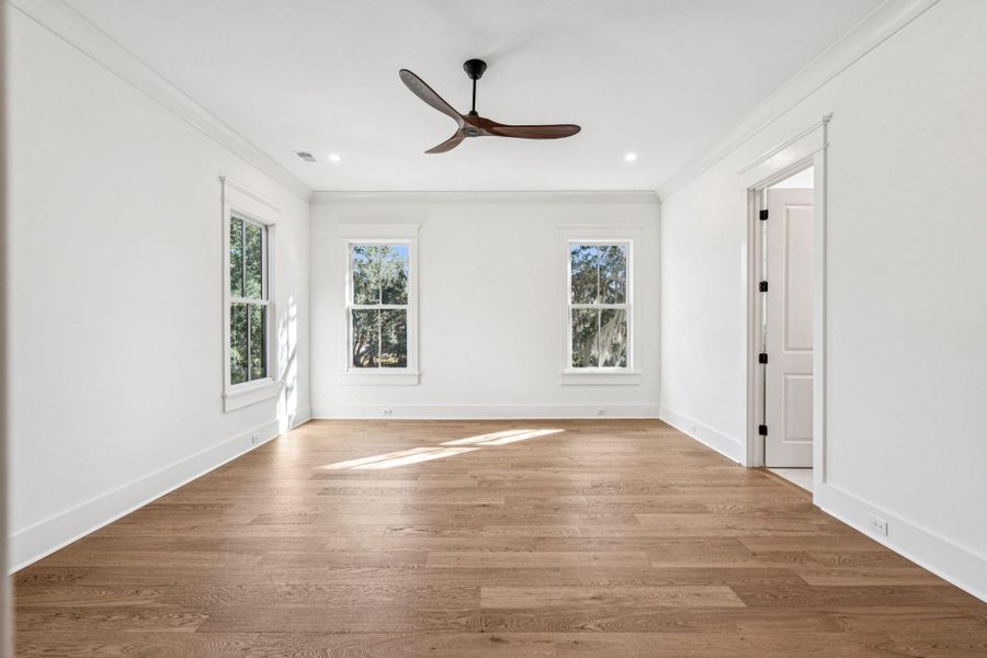 Spacious, unfurnished interior of a new home in , Johns Island (Image 54).
