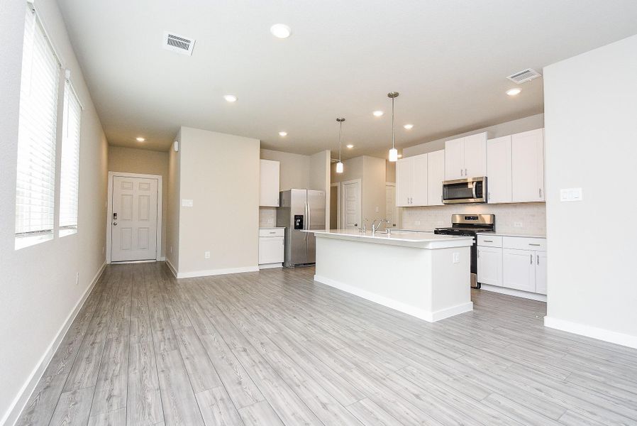Furnished interior view inside a new home in Montgomery Oaks - Premier, Conroe (Image 11). Furnished interior view inside a new home in Montgomery Oaks - Premier, Conroe (Image 11).