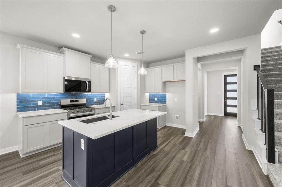 8_8921 Acorn- kitchen-2