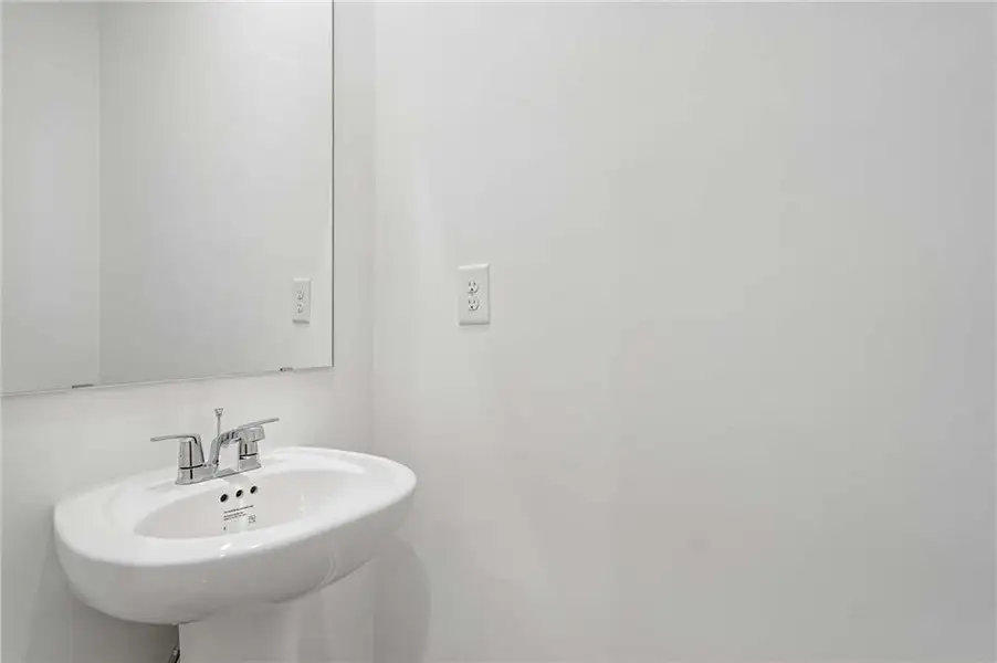 Close-up of interior finishes inside a home in Leydenview, Mableton (Image 12). Close-up of interior finishes inside a home in Leydenview, Mableton (Image 12).