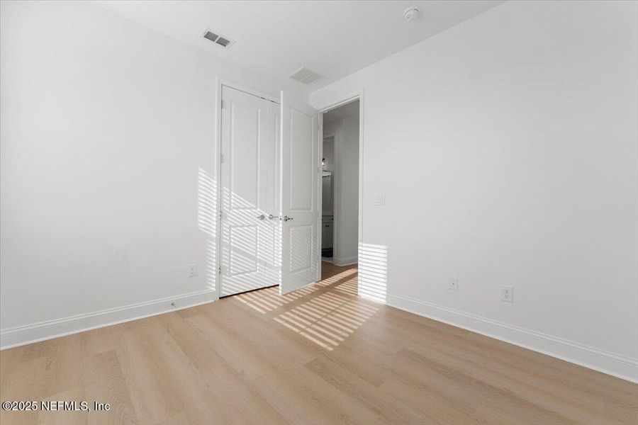 Spacious, unfurnished interior of a new home in , St. Johns (Image 23).