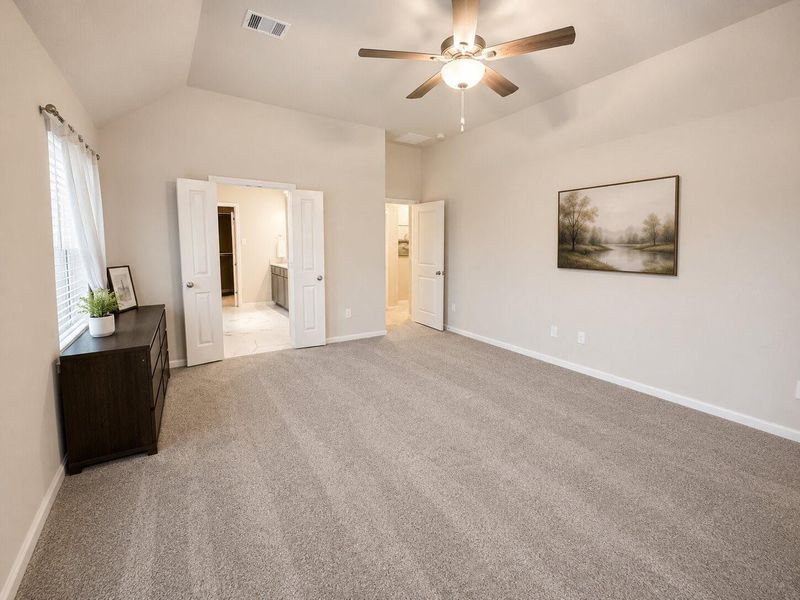 Spacious, unfurnished interior of a new home in Dunham Pointe, Cypress (Image 20). Spacious, unfurnished interior of a new home in Dunham Pointe, Cypress (Image 20).