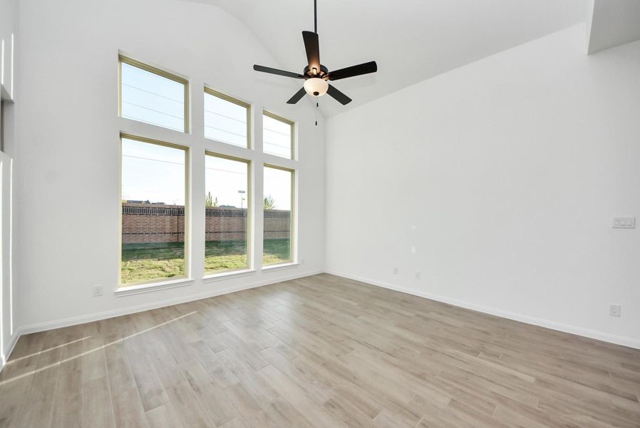 Spacious, unfurnished interior of a new home in Elyson, Katy (Image 23).