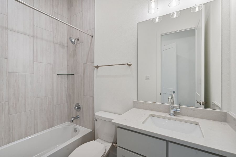 Furnished interior view inside a new home in Riceland, Mont Belvieu (Image 11).