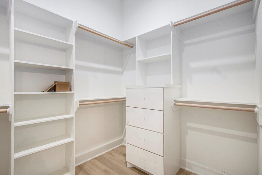 WALK IN CLOSET WITH BUILT INS WALK IN CLOSET WITH BUILT INS