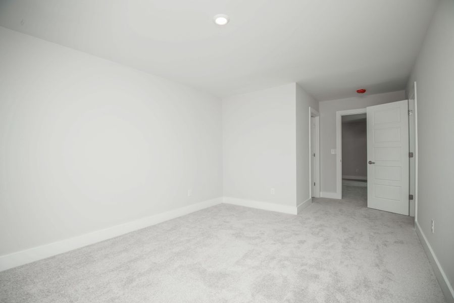 *Photo of example home. Selections and Finishes May Vary.* *Photo of example home. Selections and Finishes May Vary.*